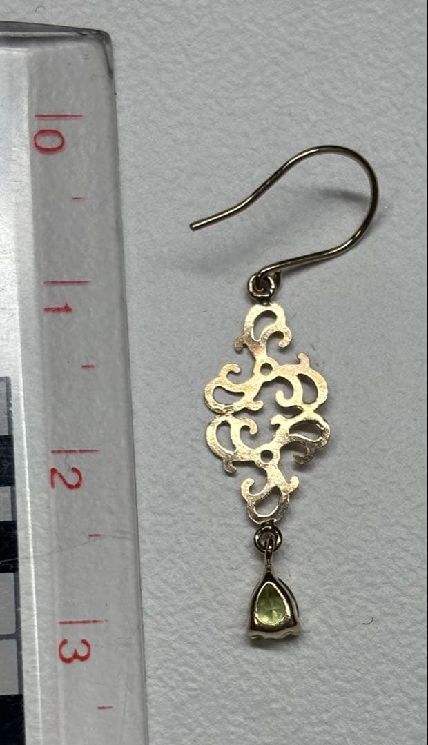 ペリドット　スイング　ピアス　K10YG ツツミ