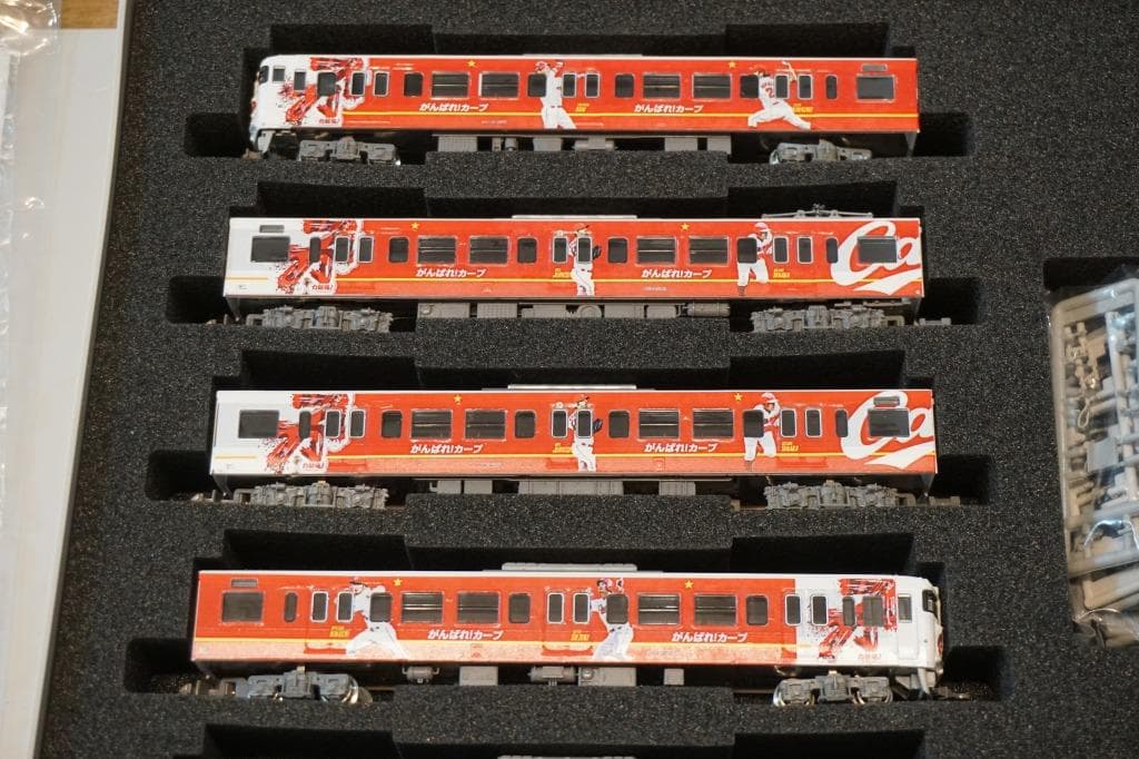 GM　115系　カープ応援2017年仕様＋サンフェ2017年仕様　計８両編成