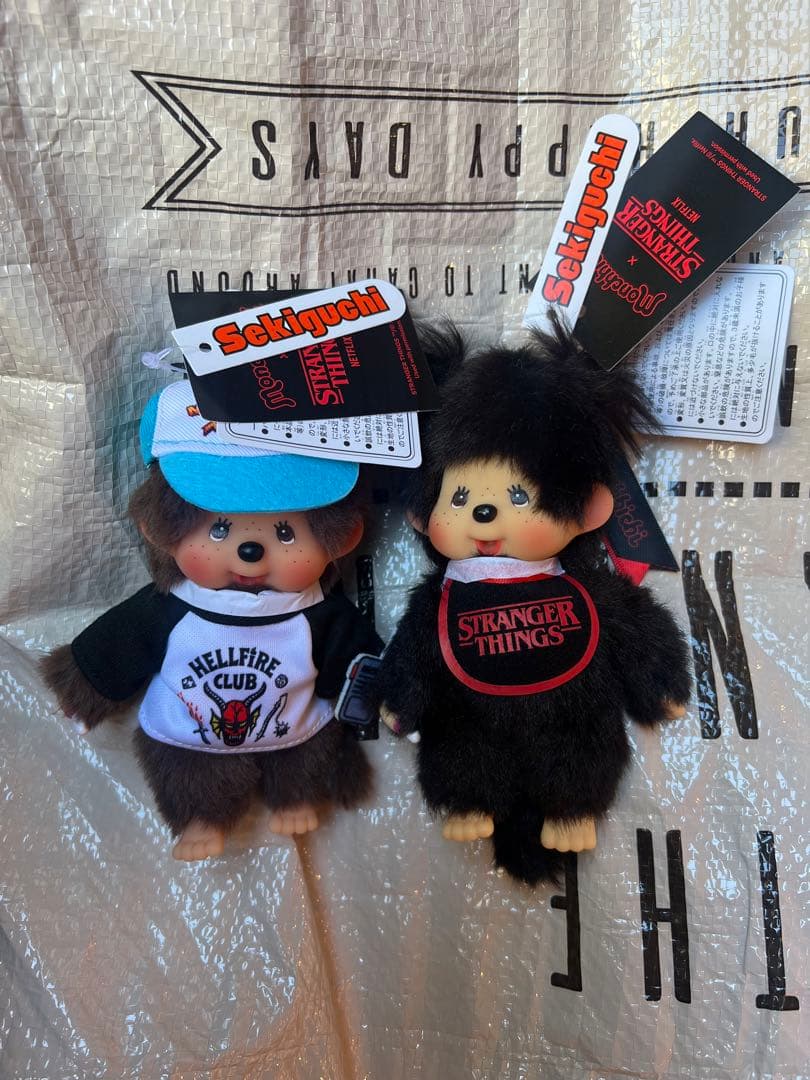 モンチッチ キーチェーン ストレンジャーシングス コラボ　2体セット