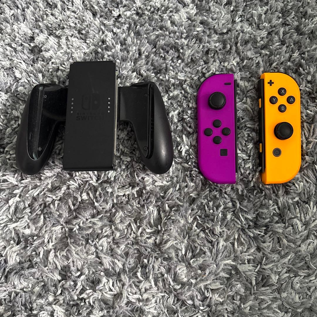 P*u様 Nintendo Switch 本体 青/赤 セット