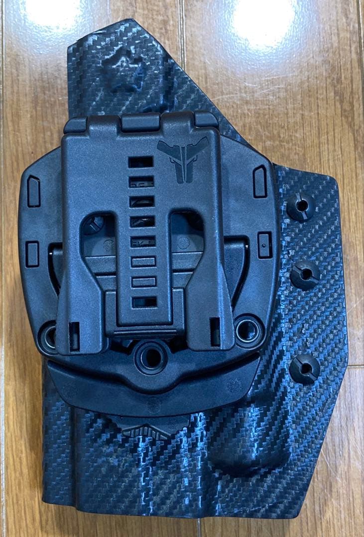 スターダストギア　ハイキャパ+ライト対応カイデックスホルスター　ブレードテック