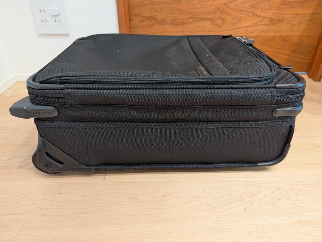 【いが】【美品】Briggs & Riley ２輪ナイロン 国際線機内持込