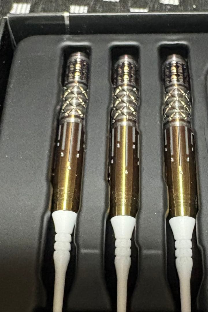 セール【新品・未使用】TARGET CHARIS G4キャシー・リョン選手モデル