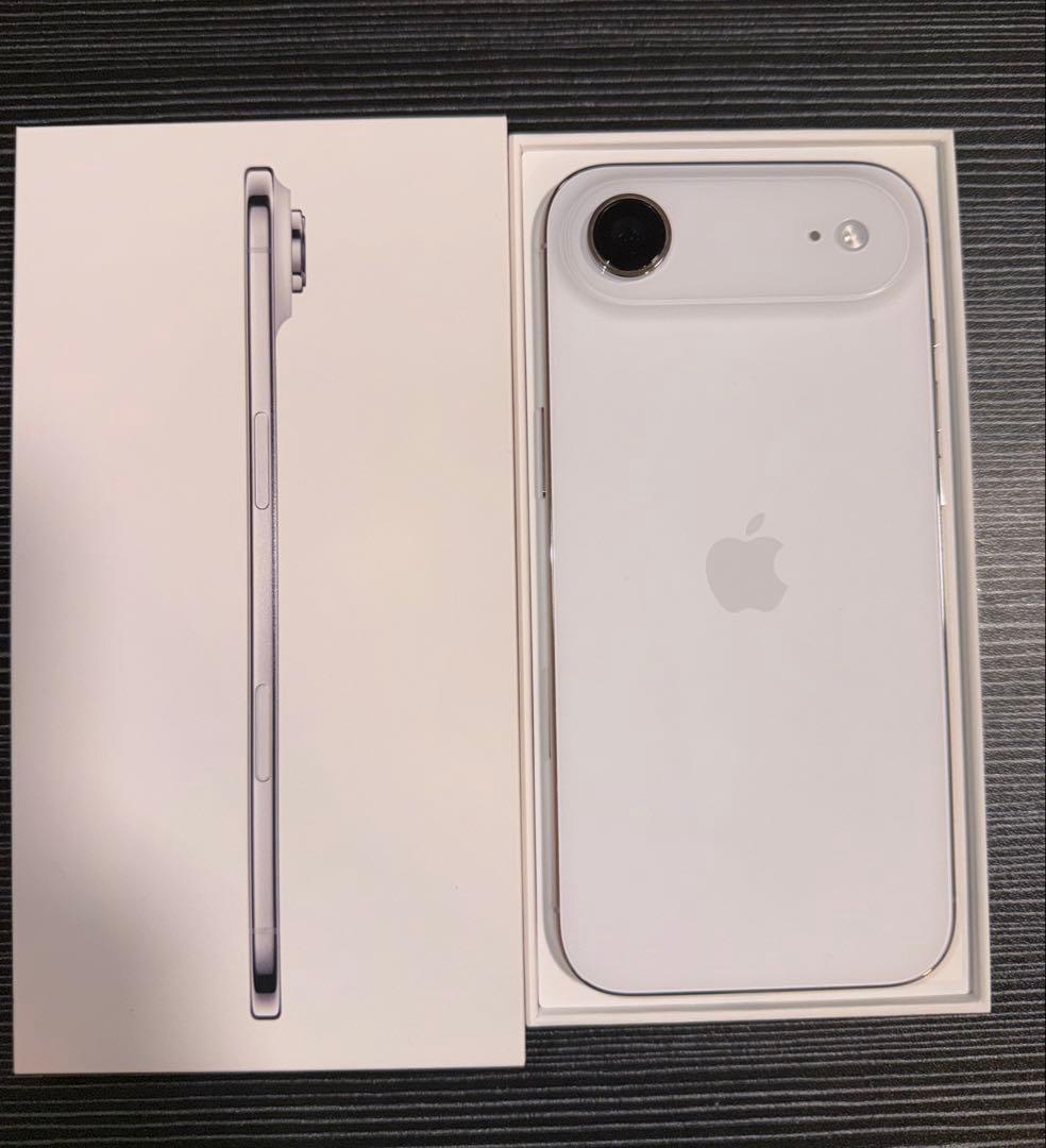 iPhone Air 256G クラウドホワイト　SIMフリー