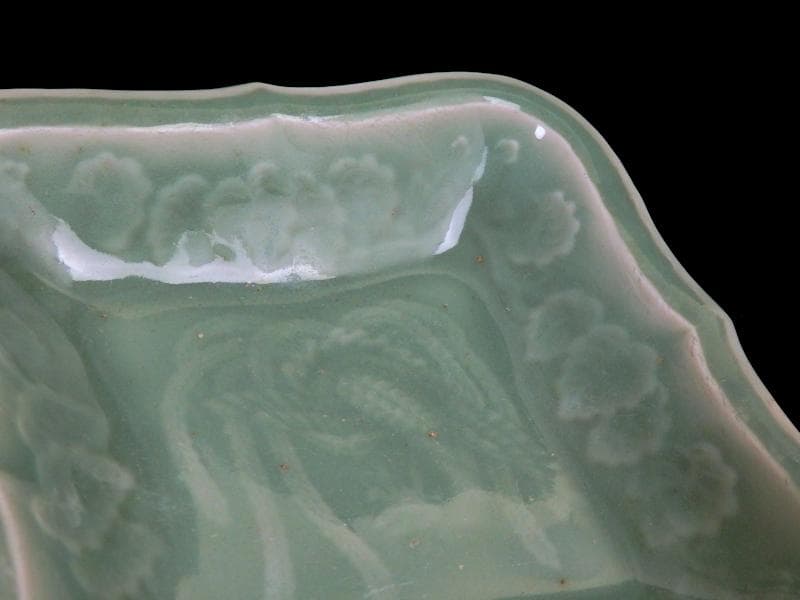 三田青磁　桐に鳳凰の図　台付き四方皿　菓子皿　D874AS-CSo