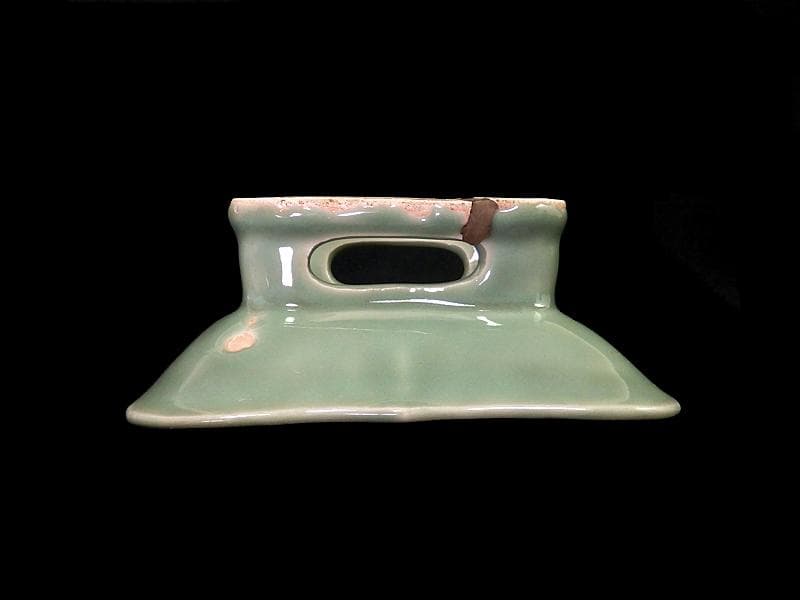 三田青磁　桐に鳳凰の図　台付き四方皿　菓子皿　D874AS-CSo