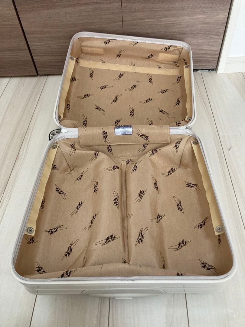 アローズ別注 リモア サルサ スーツケース 23ℓ エクリュ ベージュ