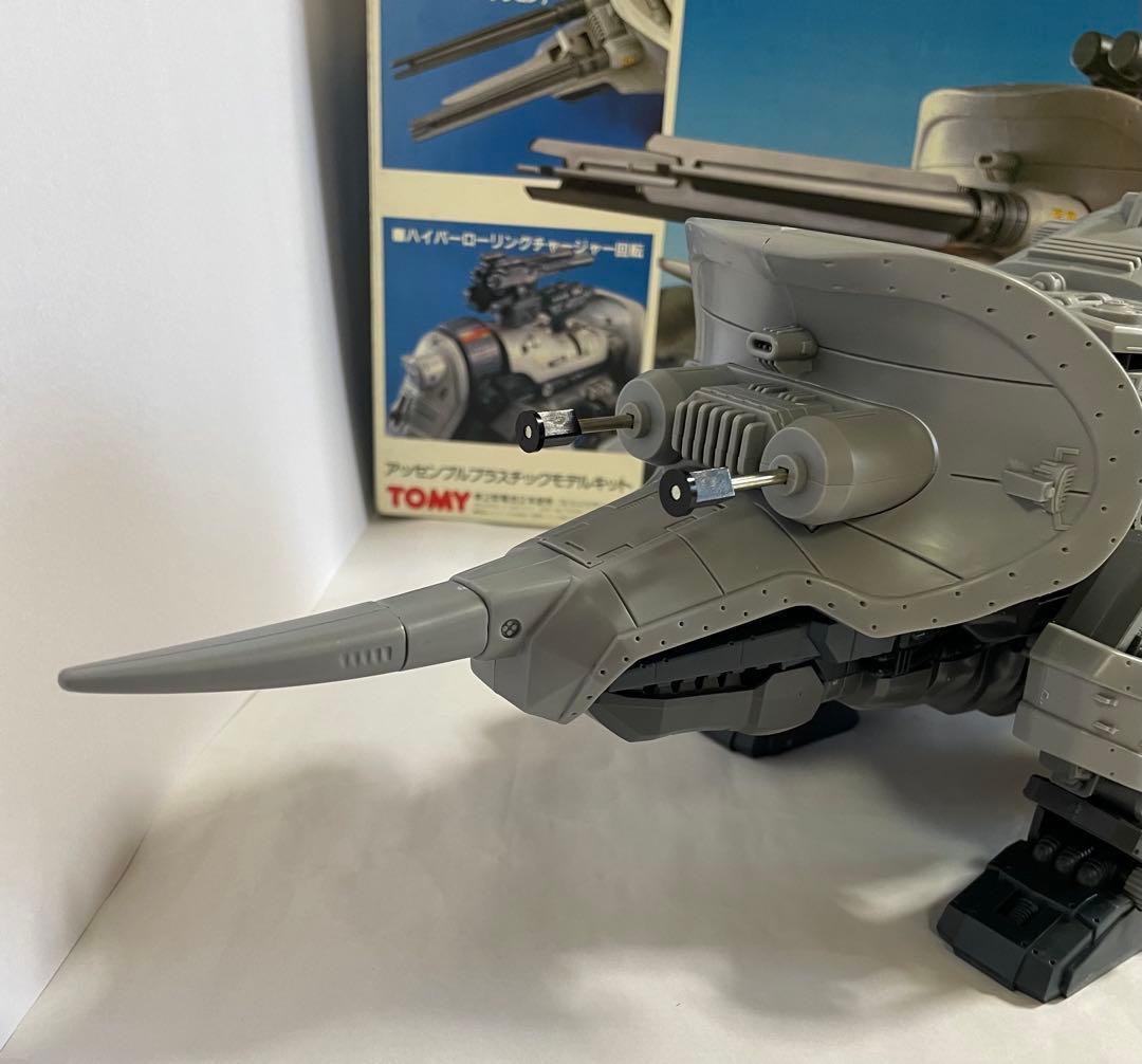 メカ生体ゾイド マッドサンダー(トリケラトプス型)旧ゾイド 【完成品破損あり】