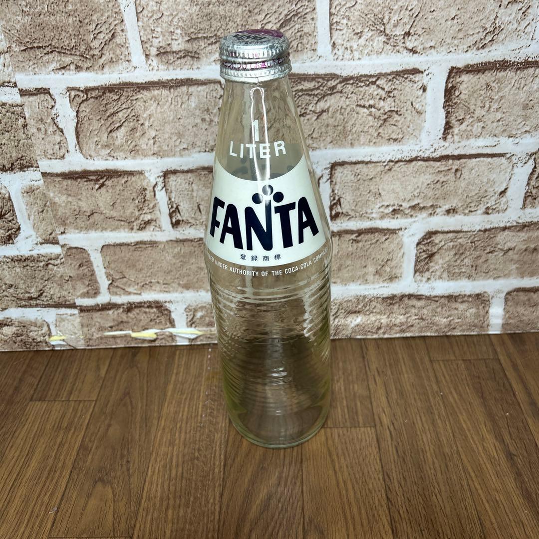 【昭和レトロ】1リットル　空瓶・キリンコンテナケース　ファンタ キリンレモン