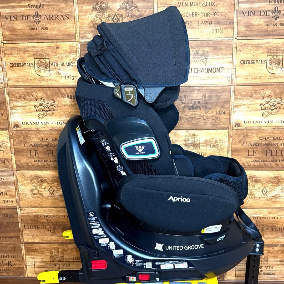 【美品‼︎】Aprica フラディアグロウISOFIX セーフティー+ sブラック
