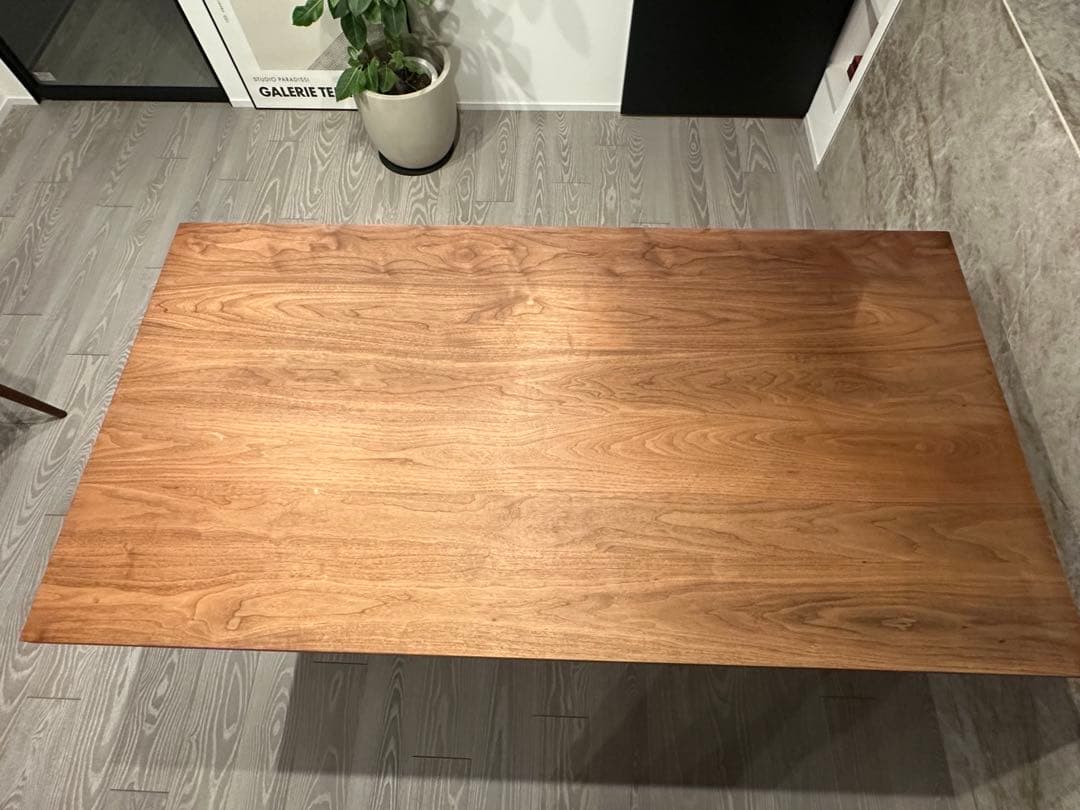 D*0様 マスターウォール ワイルドウッド ダイニングテーブル ウォールナット