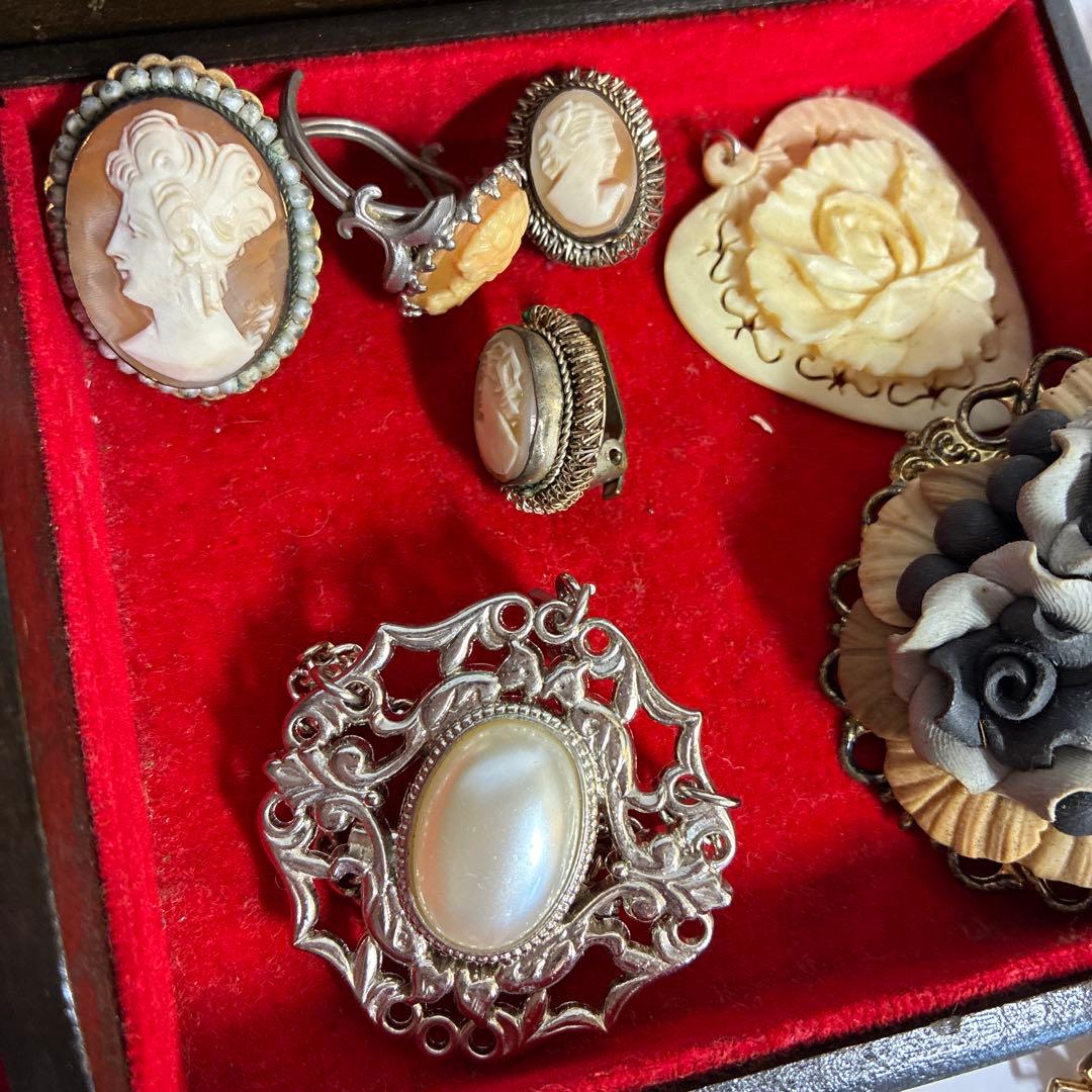 アンティーク　ジュエリー　カメオ　BA800 七宝焼　翡翠　イヤリング　ブローチ