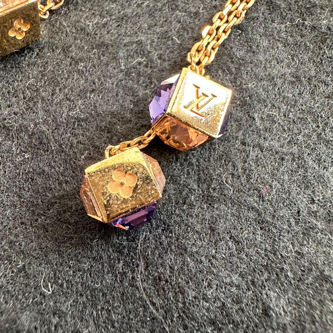 ルイヴィトン ブックルドレイユ パンダンギャンブル ピアス 元箱