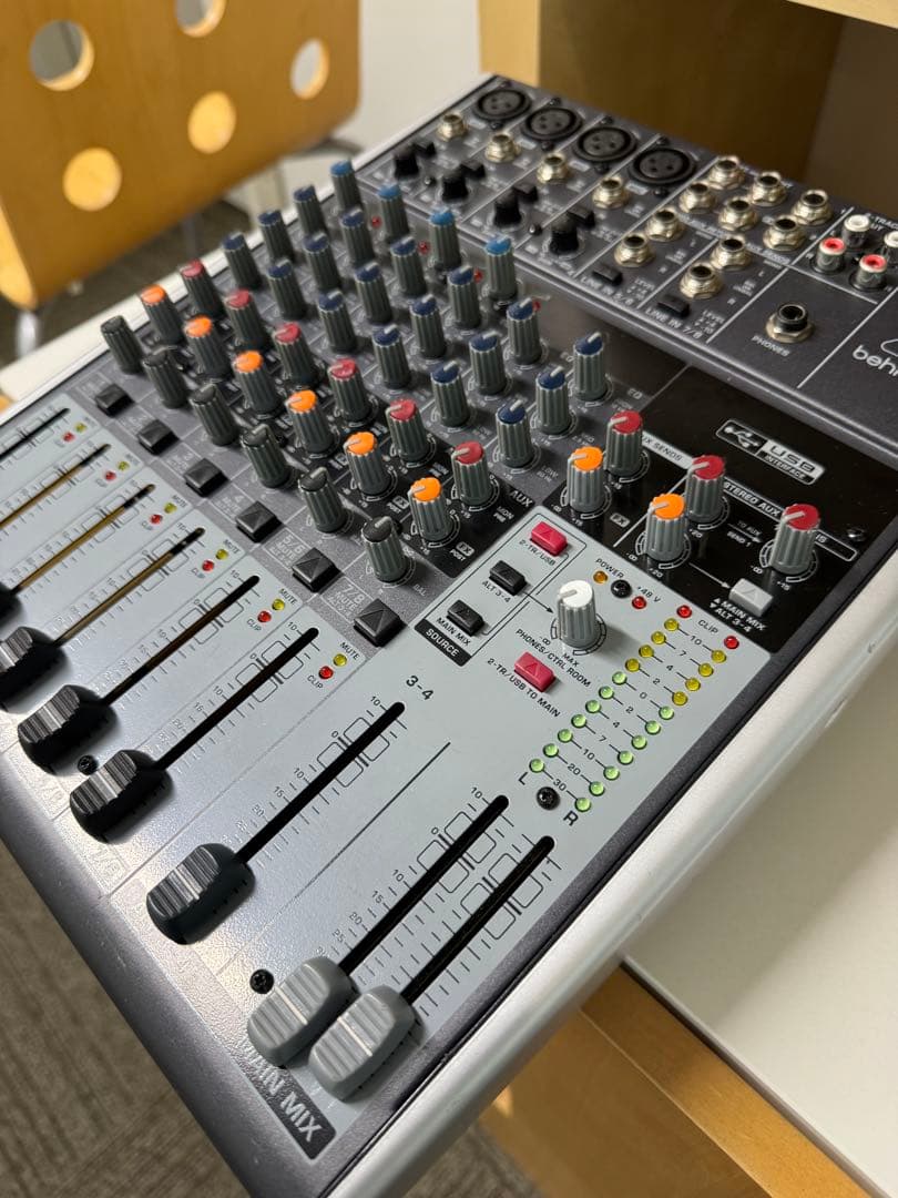 Behringer(ベリンガー)ベリンガーアナログミキサー