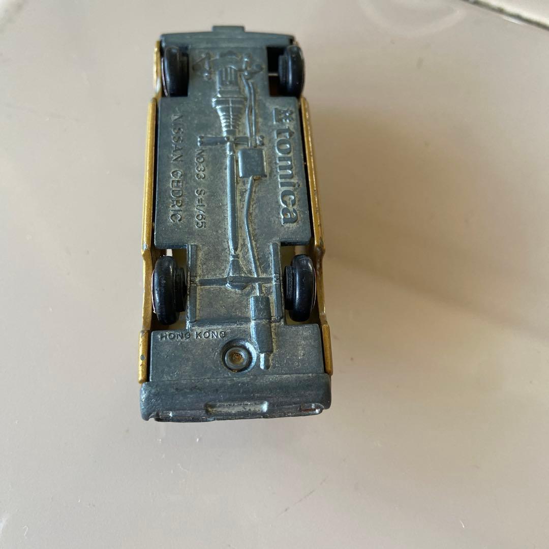 トミカ　香港トミカ　日産セドリック　香港製　No33