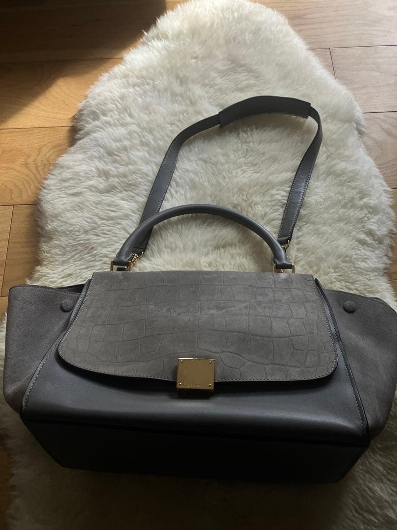 CELINE セリーヌ 型押し トラペーズ ミディアム グレー ゴールド金具