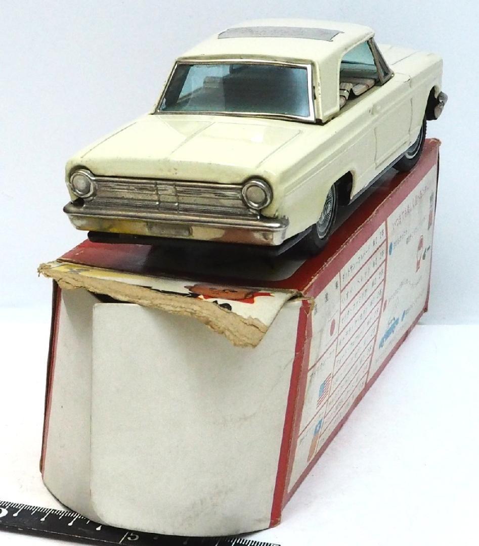 旧バンダイ フォード フェアレーン電動モーターハイウェイ動作不良tinブリキ箱付