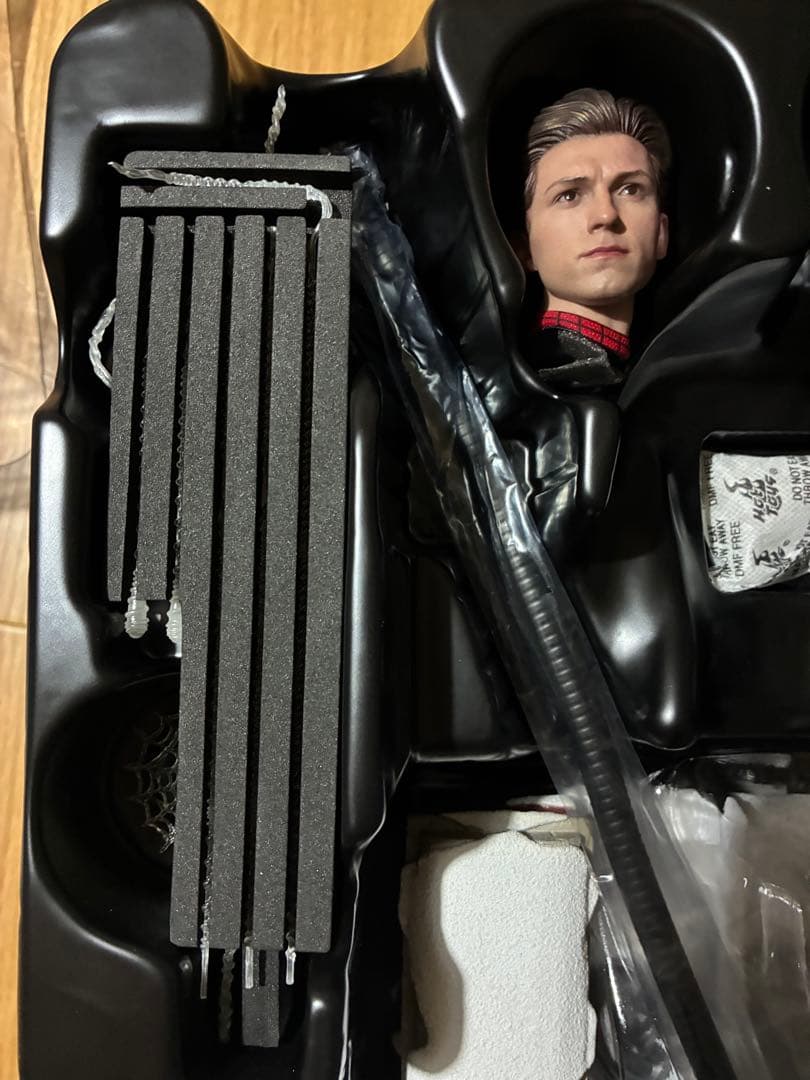 スパイダーマン 新赤青スーツ デラックス版 MMS680欠損あり