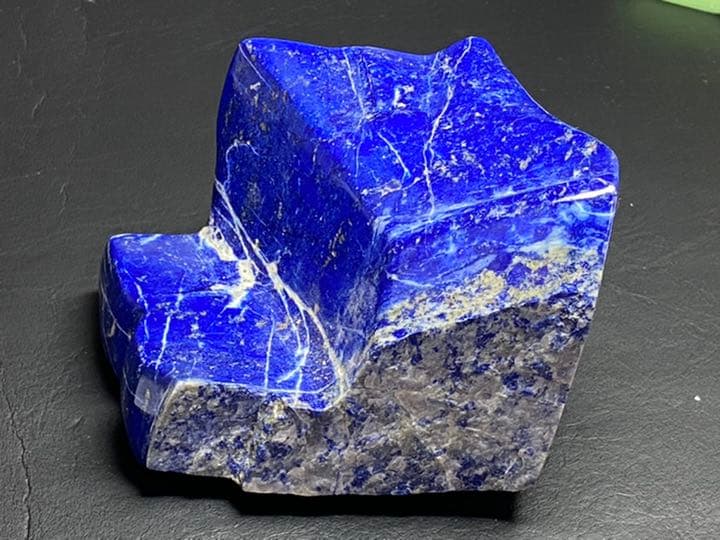 ラピスラズリ  磨き　668g