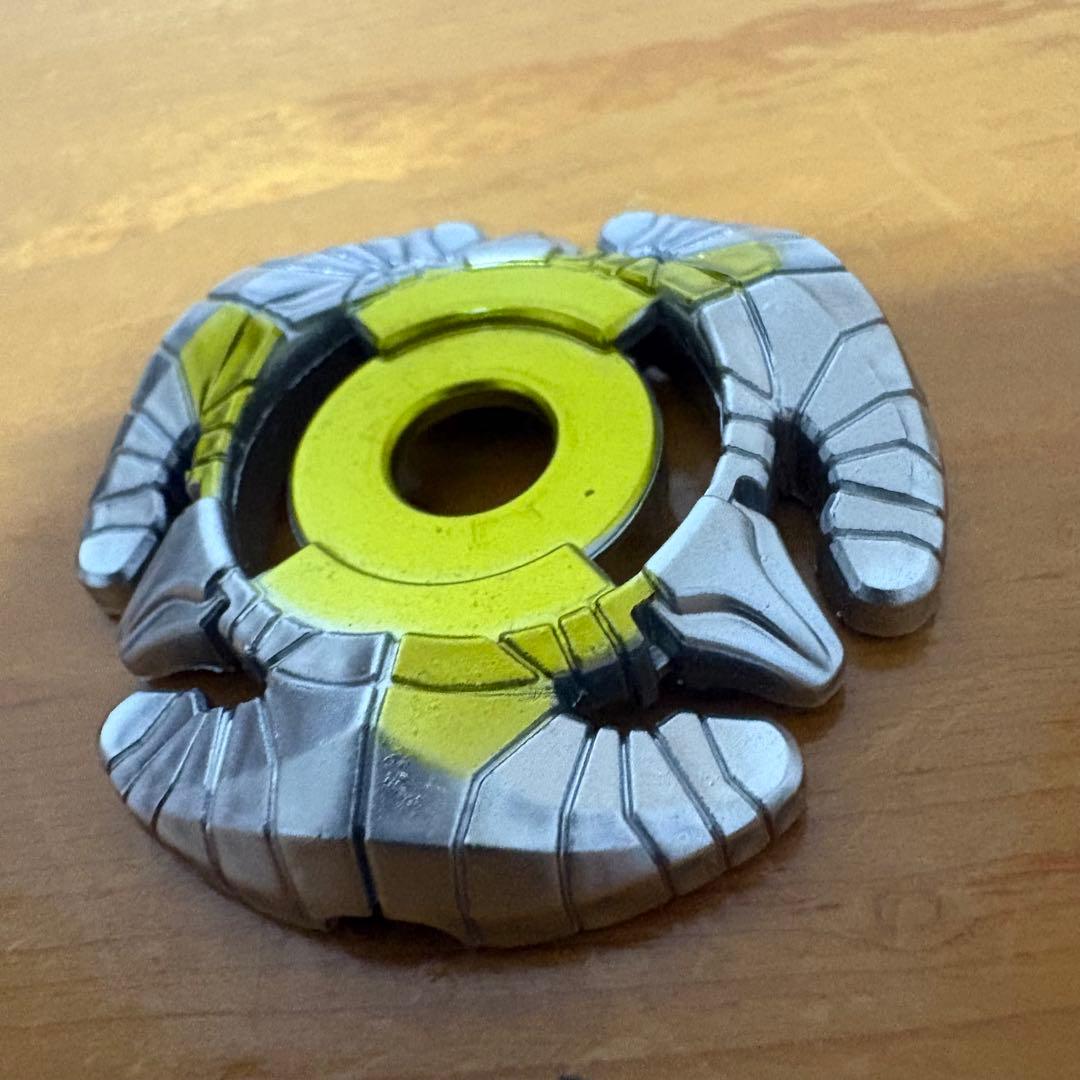 メタルファイトベイブレード　アリエス　ゴールド　WBBAショップ限定