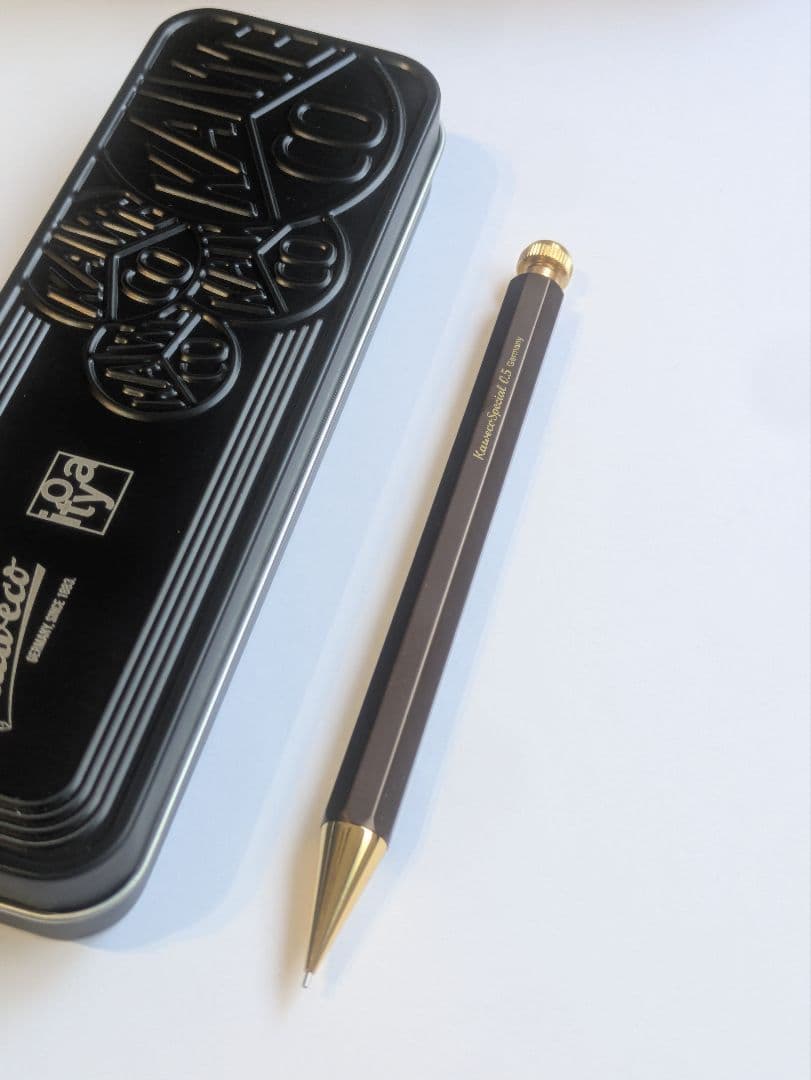 伊東屋　カヴェコスペシャル　ペンシル　オリーブブラウン