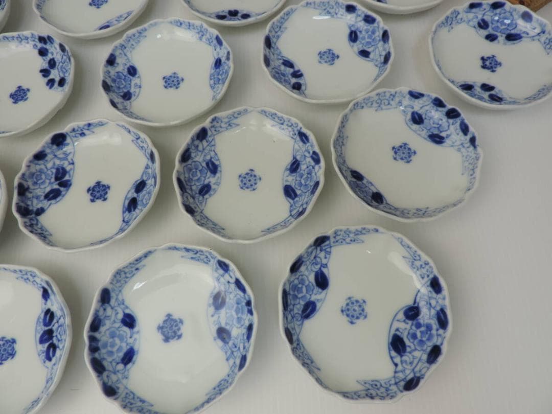 大正伊万里　藍地手塩皿　19枚