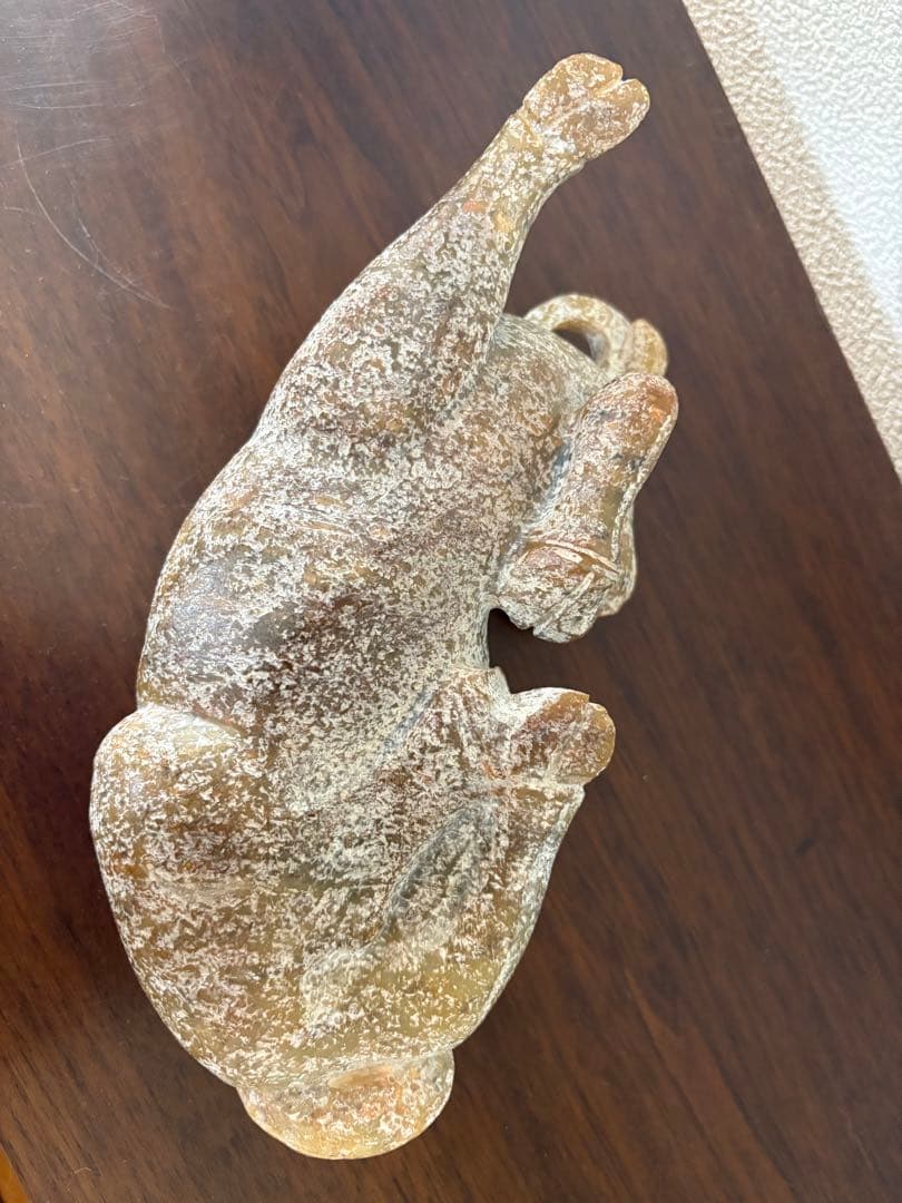 石？玉？の牛の中国的置物　角アリ　25cm、2.3 kg