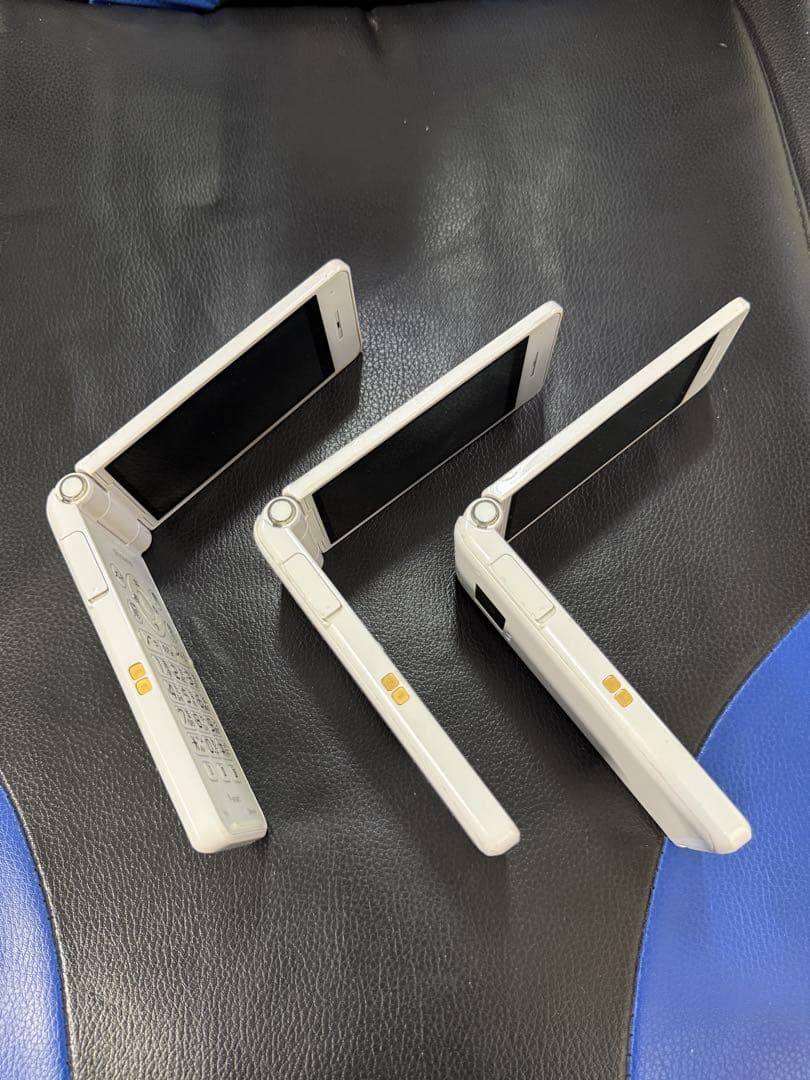 docomo 折りたたみ式携帯電話 3台セット P-01J