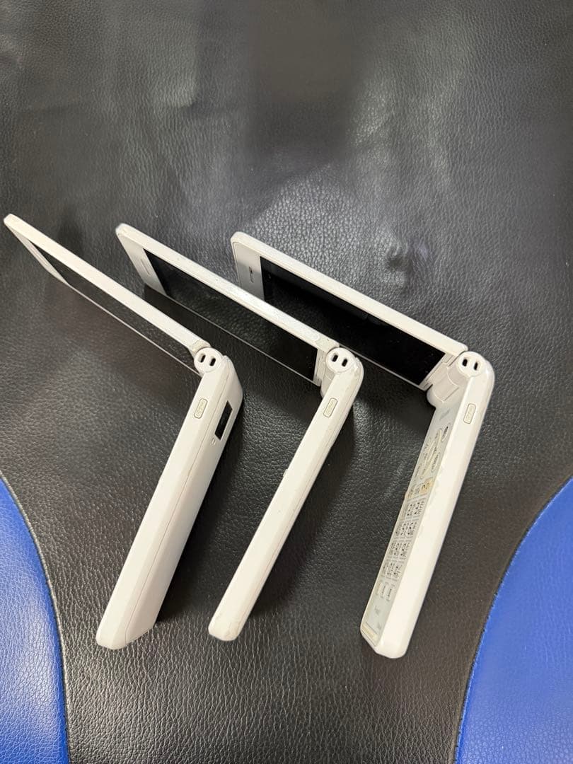 docomo 折りたたみ式携帯電話 3台セット P-01J