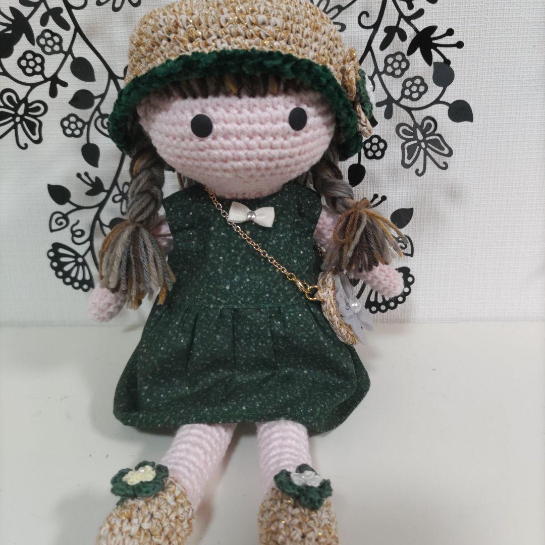 編みぐるみの女の子達（アリス、赤ずきんちゃん、ハロウィン、ポニーテール、深緑の服