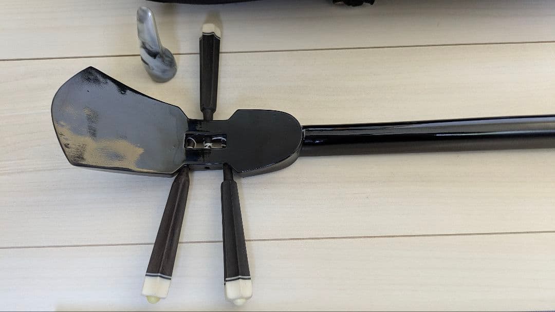 三線本体 ヘビ革模様 ケース付き