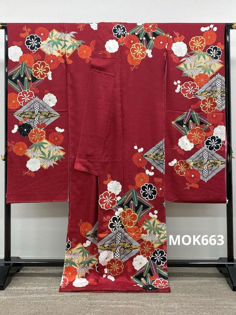 振袖 仮絵羽 舞台衣装 金駒 金彩 紋意匠 松竹梅に鶴 正絹 未仕立て品 八掛付