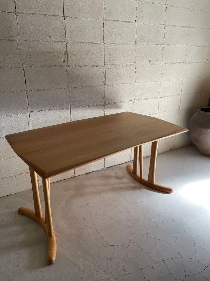 筑波産商　ボーゲン　ダイニングテーブル　オーク無垢材　¥99,800