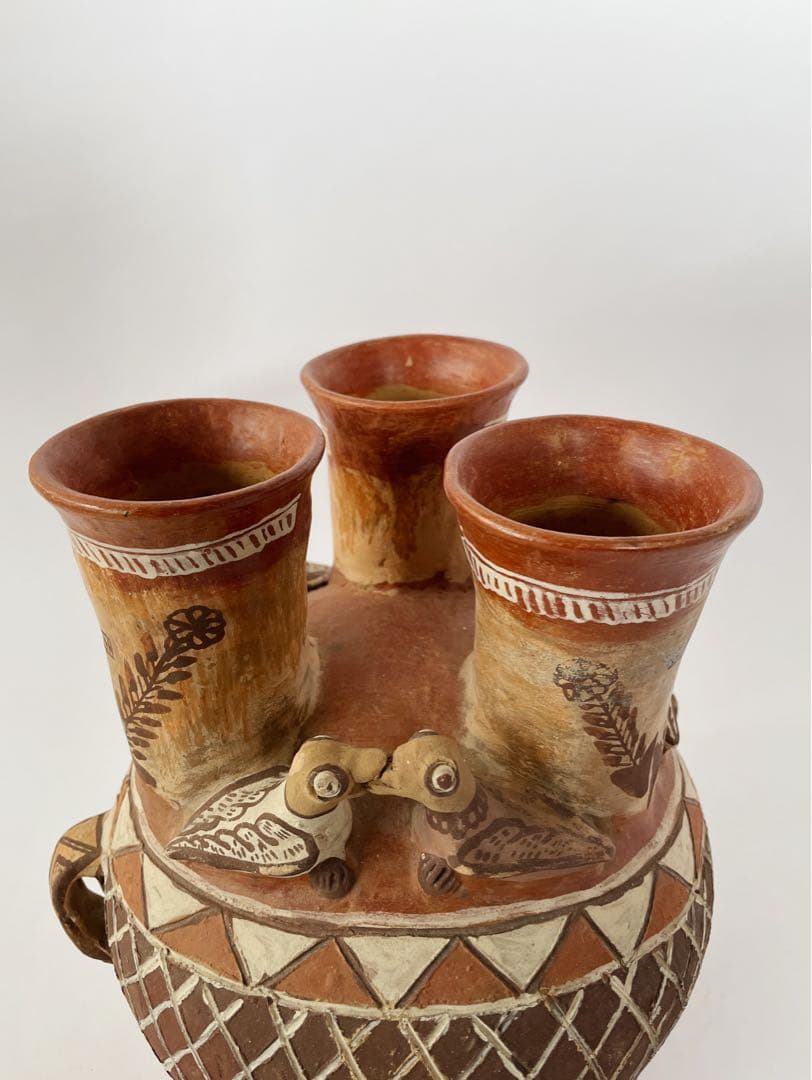 工芸品 Peruvian Quenua harvest pottery