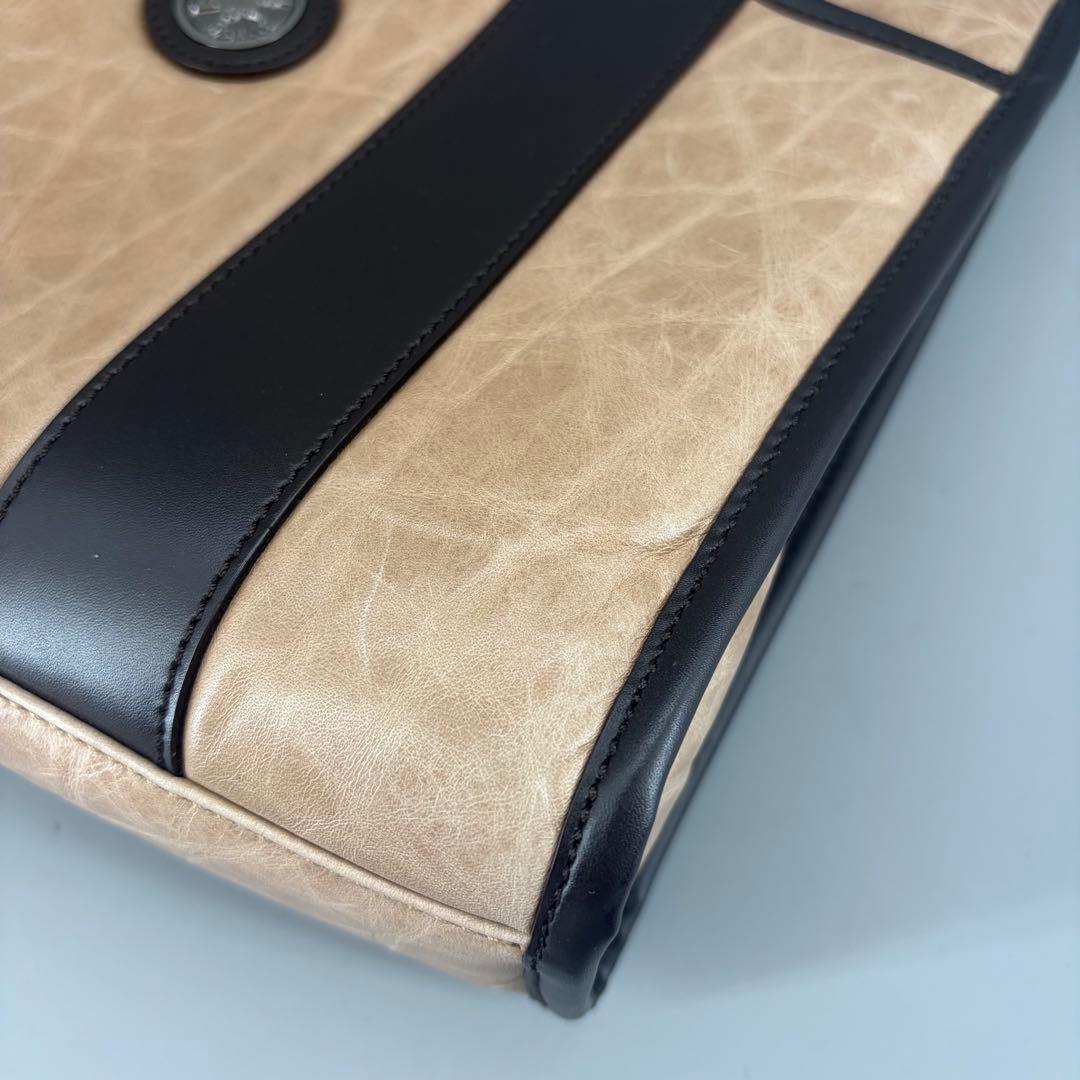 美品✨HUNTING WORLD バチューレザー ハンドバッグ