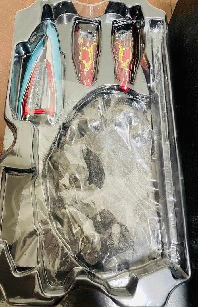 ホットトイズ　アベンジャーズ　アイアンマン・マーク８５　バトルダメージ版