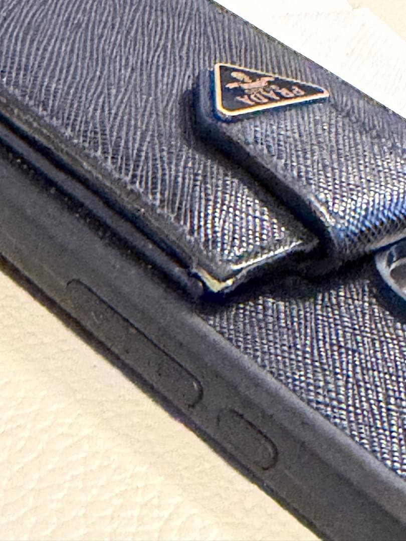 PRADA iPhone用ケース ブラック レザー