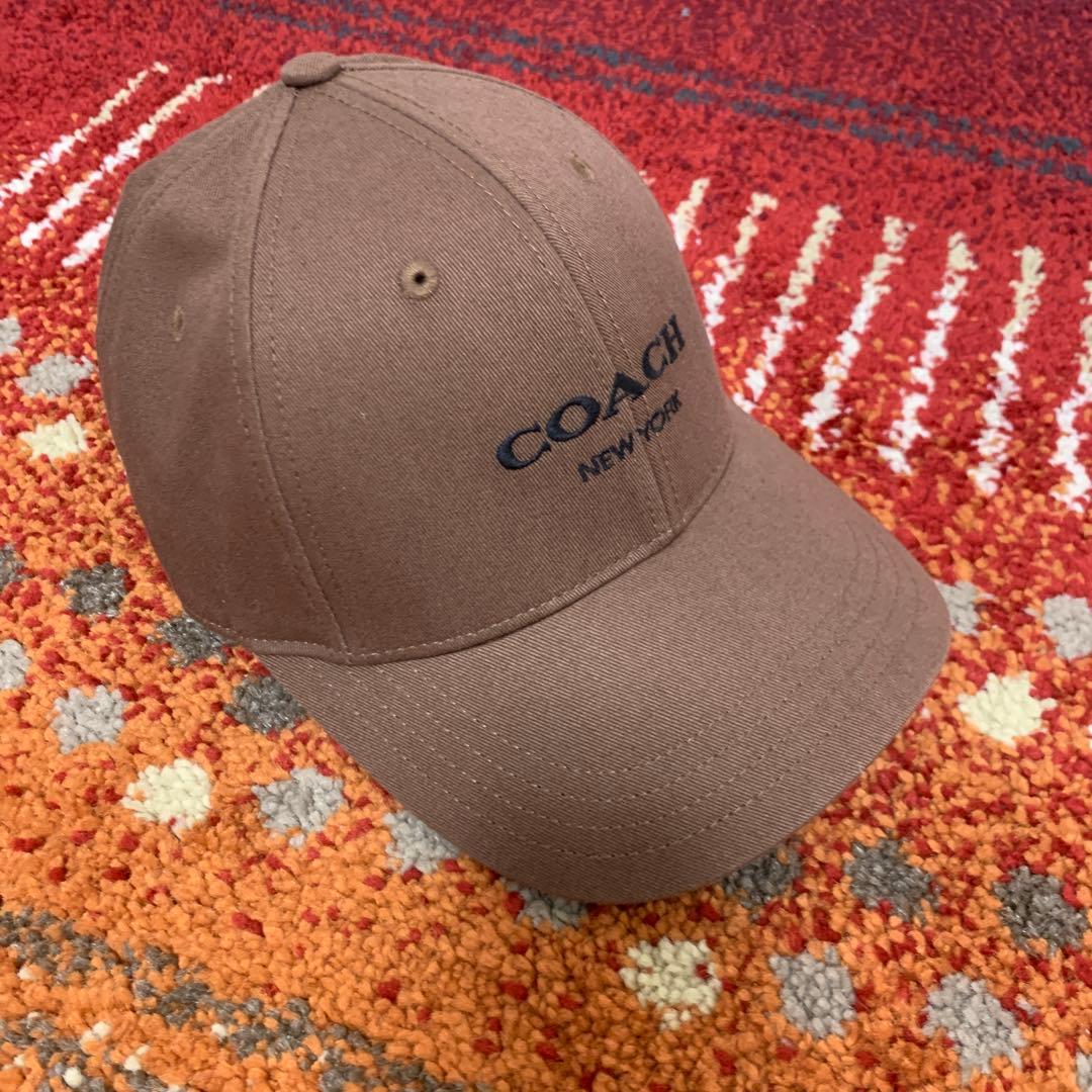 COACH ブラウンキャップ
