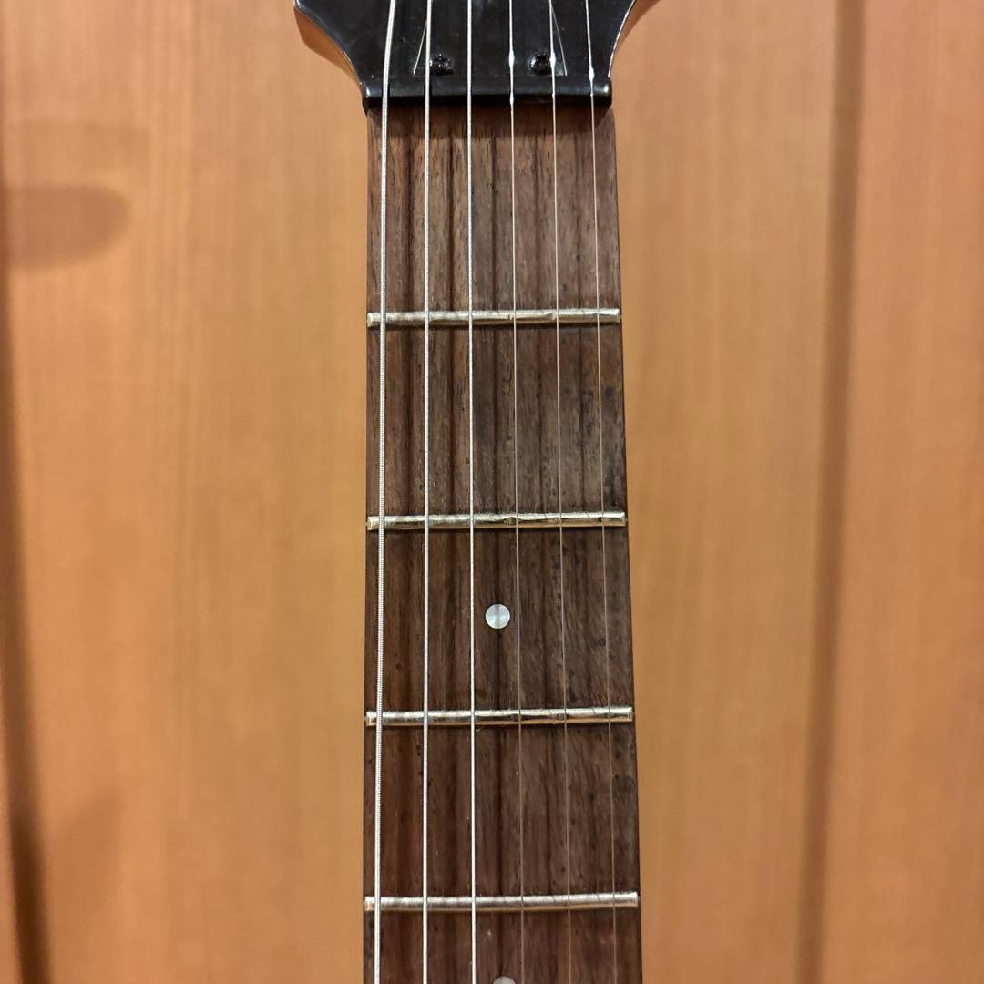 FERNANDES ストラトタイプ（SSH） トレモロアーム付、新品弦張替済