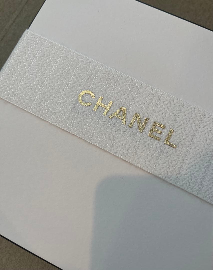 【新品未使用】 シャネル クリスマスコフレ2024 エッセンシャルケアセット