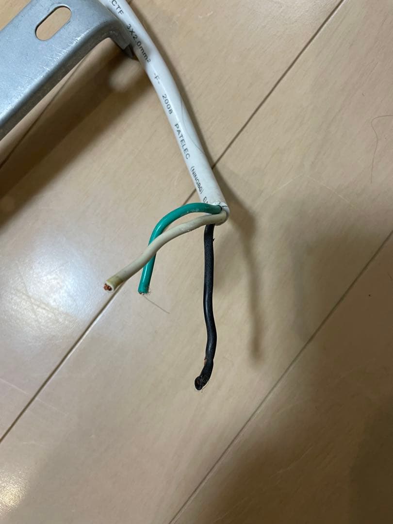 中古　複数出品中！電気パネルヒーター 住宅設備 日本スティーベル②