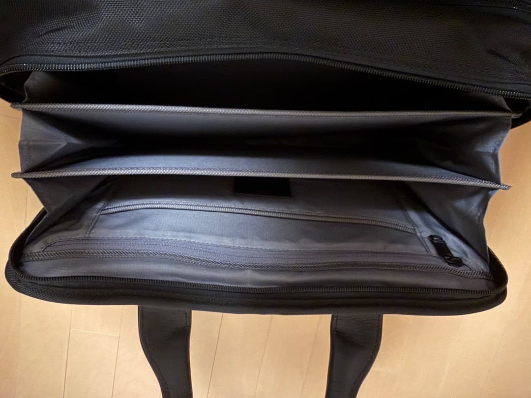 TUMI ALPHA3 エクスパンダブル オーガナイザー ラップトップブリーフ