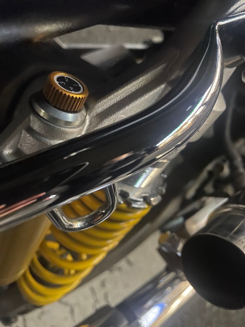 showa製　リアサスペンション　ショウワサス　330mm 調整機能付き