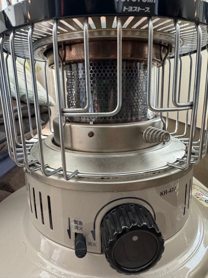 【2015年製】　TOYOTOMI 人気ストーブ　ベージュ