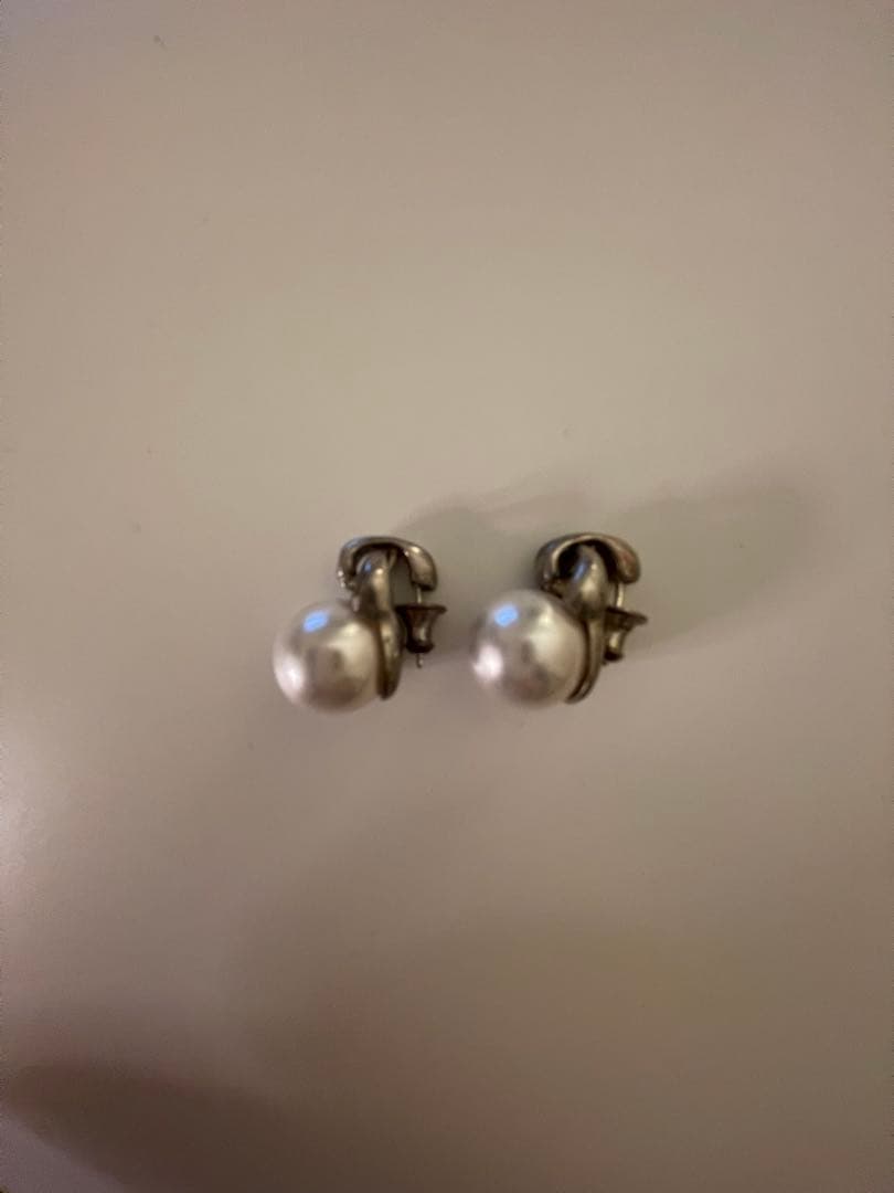 3日までお値下げソフィーブハイ シルバーパールピアス