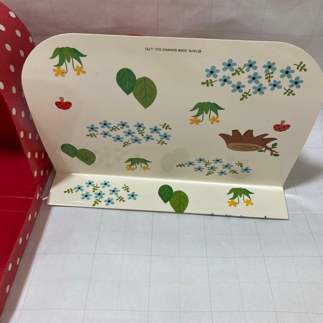 ハローキティ 赤ずきん ぬいぐるみ マスコット ケース付き