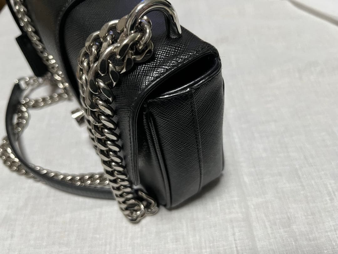 PRADA ブラック ショルダーバッグ　正規品