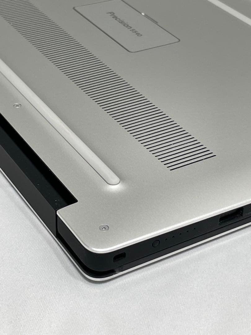 Windowsノート本体 Dell Precision 5540 i9-9880H 32GB T2000