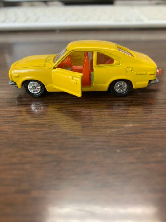 ミニカー tomica MAZDA SAVANNA GT