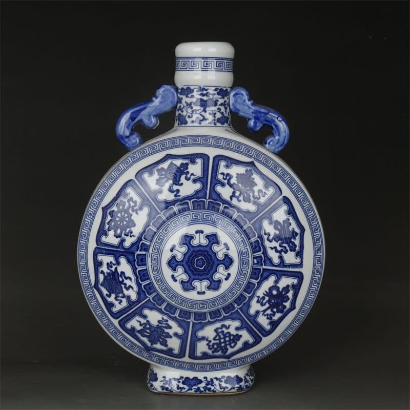 景徳鎮 陶磁器 青花八宝抱月瓶 装飾品 工芸品 置物